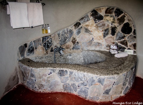 Stone bathtub, Chalet 4